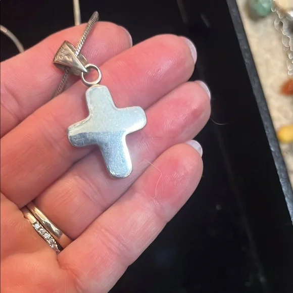 Vintage Silpada .925 Silver Minimalist Cross Necklace - Picture 6 of 7